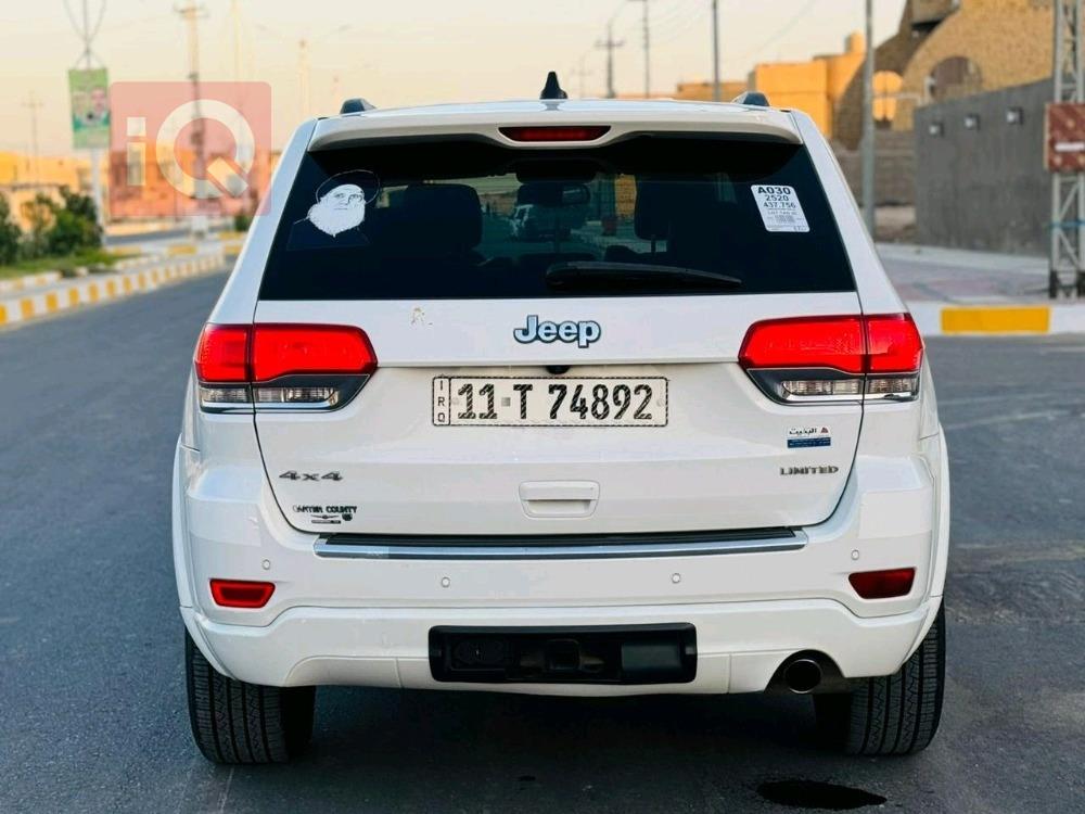 جیپ گراند شیرۆکی